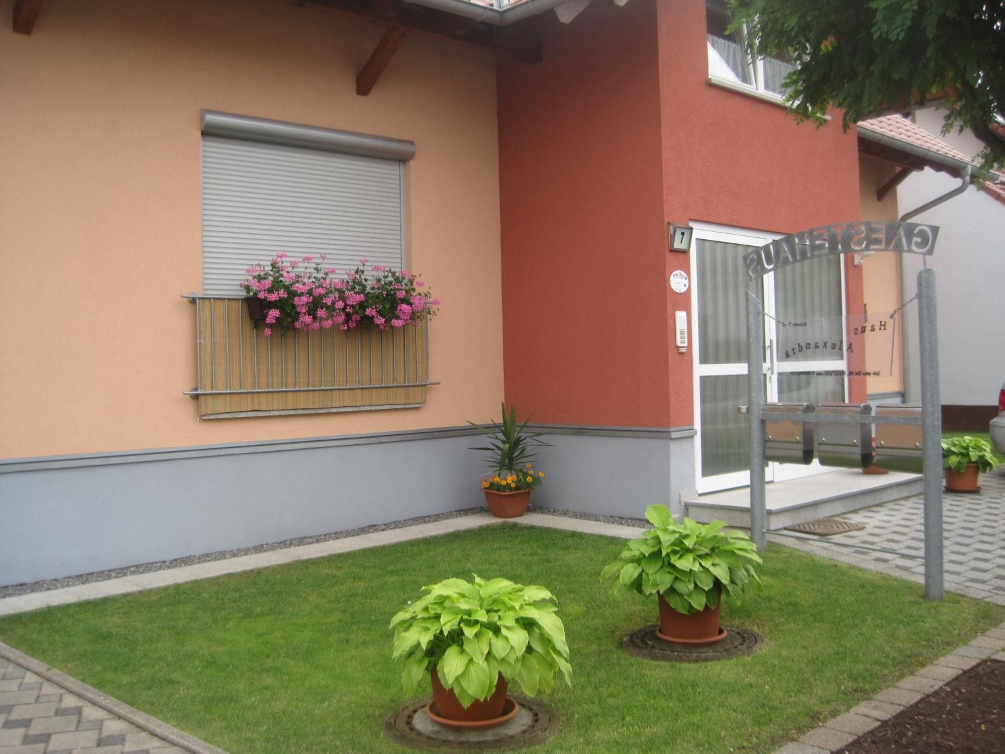 Haus Alexandra Apartment รูสท์ ภายนอก รูปภาพ